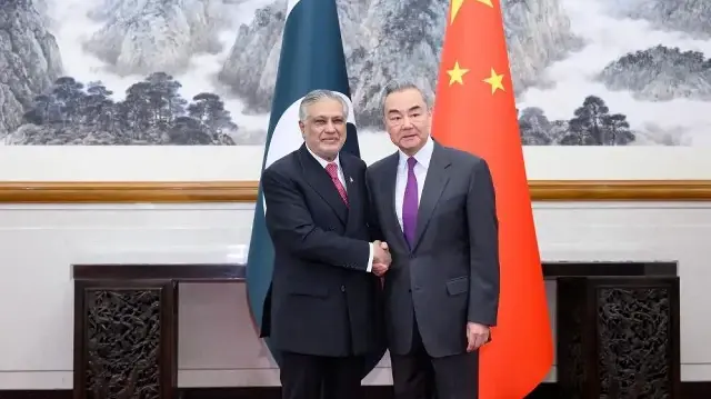 Китай и Пакистан выдвинули пять предложений по восстановлению мира и стабильности в зоне Персидского залива и на Среднем Востоке