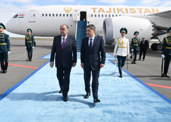 Президент Таджикистана Эмомали Рахмон прибыл в Астану