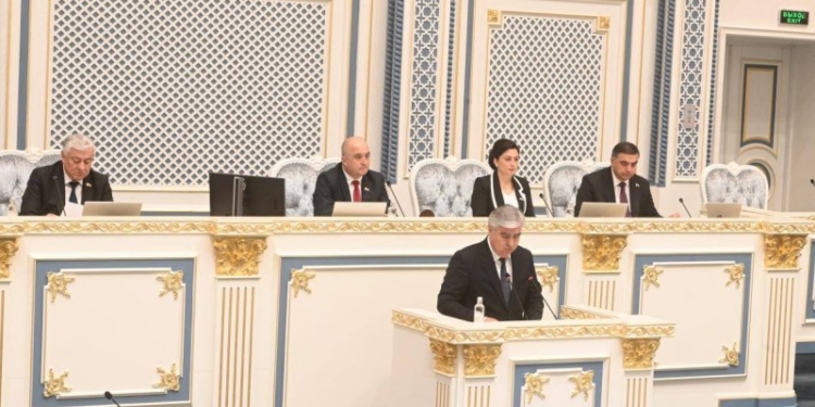 Маджлиси намояндагон одобрил соглашения с Исламским банком развития и изменения в закон