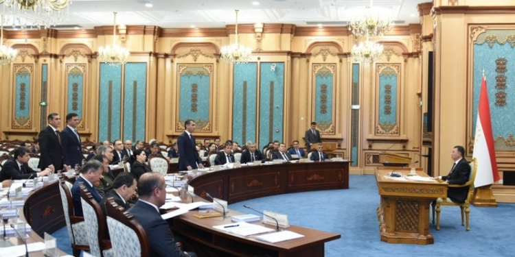 В Душанбе прошло заседание Национального совета по противодействию коррупции