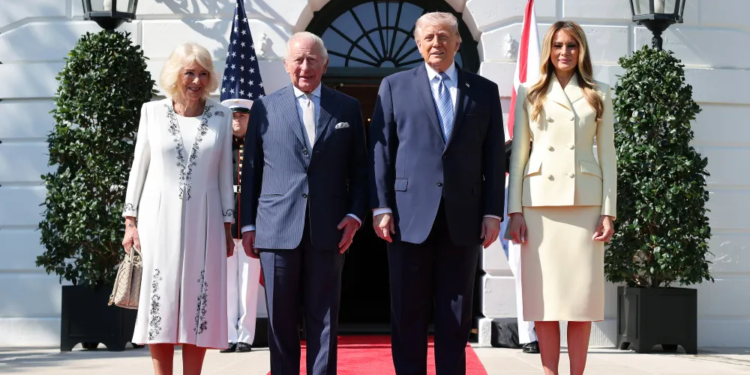 Трамп принял короля Карла III в Белом доме