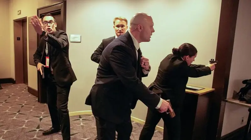 Трампа эвакуировали с ужина после стрельбы