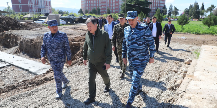 Глава МВД Таджикистана посетил стройку лицея «Дурахшандагон»