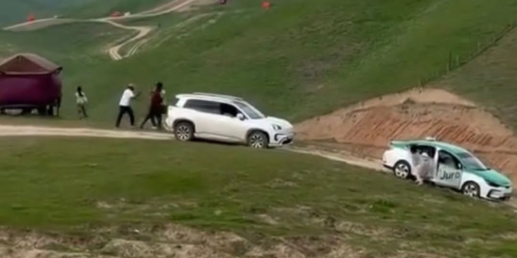 Конфликт молодых людей в Хуросонском районе закончился задержаниями