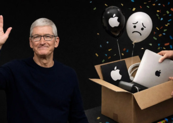 Тим Кук покидает пост гендиректора Apple