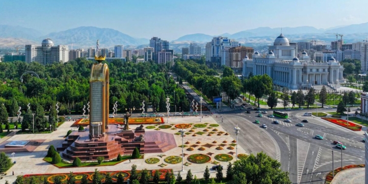 Власти Таджикистана снизят налог для предпринимателей в рамках нового пилотного проекта