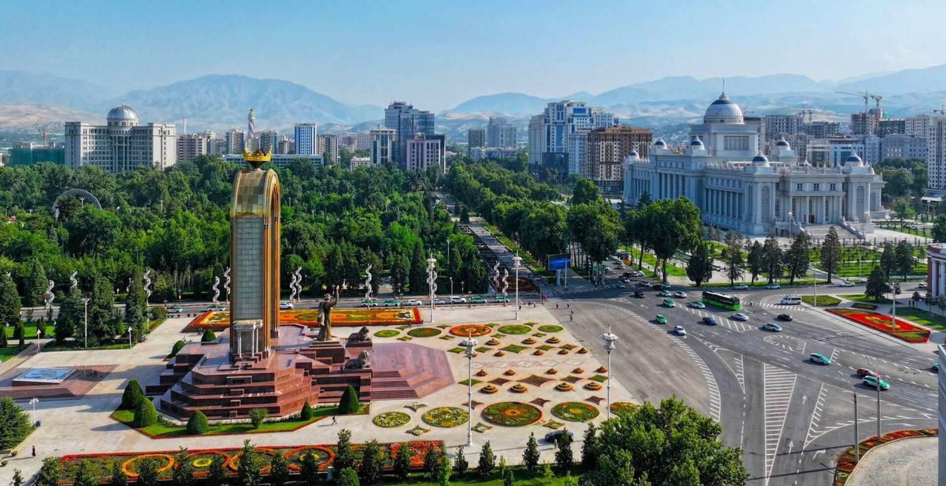 В Таджикистане объяснили, кого коснётся новый налог на электронные платежи