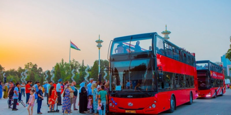Сегодня в Душанбе стартует новый сезон экскурсионных маршрутов «RED BUS TOURS»