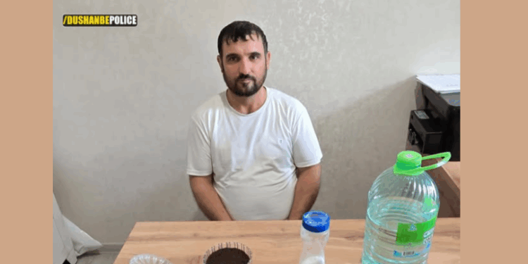 В Душанбе мужчину оштрафовали за гадание и колдовство