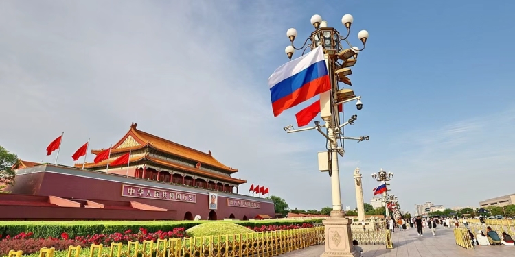 Си Цзиньпин провел переговоры с В. Путиным в Пекине