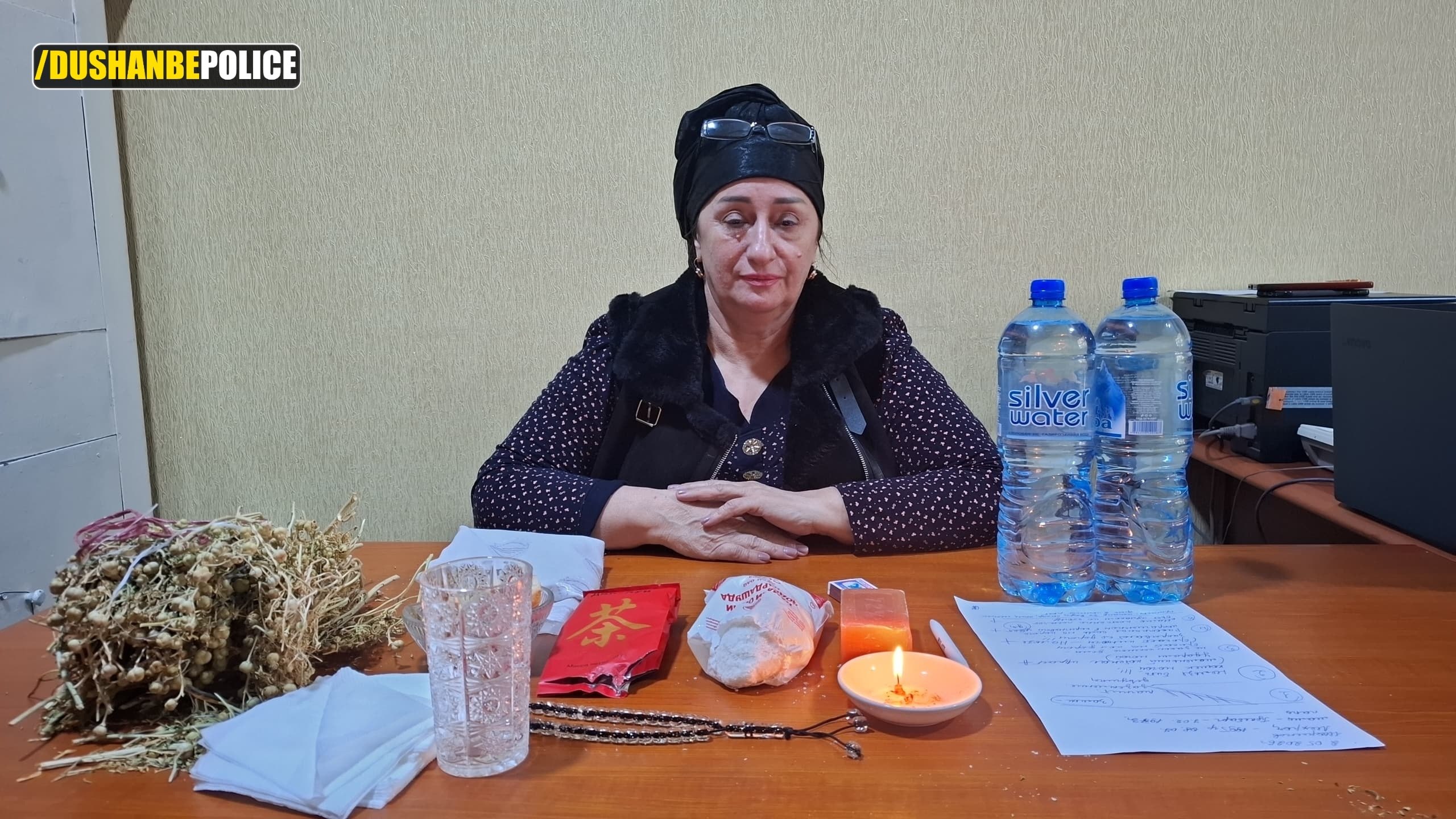 Жительницу Душанбе оштрафовали за занятие гаданием и колдовством