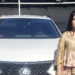 В Душанбе водитель Lexus перекрыла въезд на парковку и была привлечена к ответственности