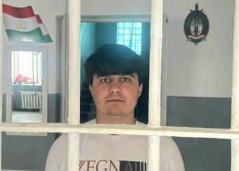 В Душанбе мужчина напал на сотрудников микрокредитной организации