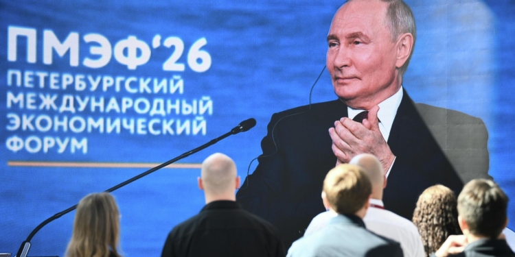 Путин отказался встретиться с Зеленским и прекратить огонь