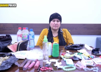 В Душанбе женщину оштрафовали за гадание и колдовство