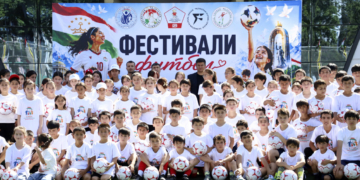 В Душанбе прошел детский фестиваль футбола в честь Международного дня защиты детей
