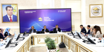 В Нацбанке Таджикистана обсудили развитие исламского страхования