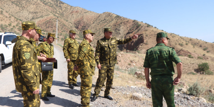 Генсек ОДКБ ознакомился с обстановкой на таджикско-афганской границе