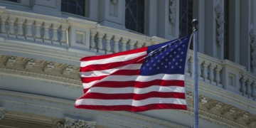 Сенат США поддержал ограничение военных полномочий Трампа