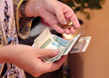На выплату пенсий в Таджикистане за полгода направили почти 2,7 млрд сомони