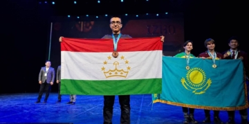 Школьник из Таджикистана завоевал бронзу на IPhO 2026