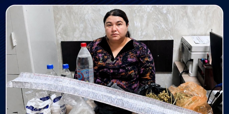Жительницу Душанбе оштрафовали на 6240 сомони за занятие гаданием и колдовством