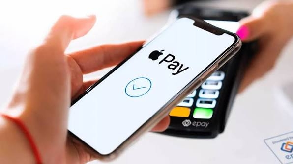В Таджикистане официально заработал сервис Apple Pay