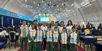 Сборная Таджикистана отправилась на шахматный чемпионат в Кыргызстан
