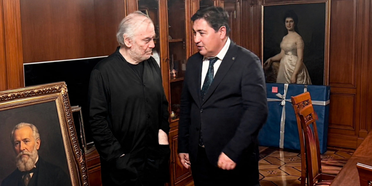 Гендиректор Мариинского и Большого театров Валерий Гергиев посетит Таджикистан в новом театральном сезоне