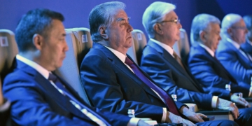 Эмомали Рахмон принял участие в открытии «Игр будущего-2026»