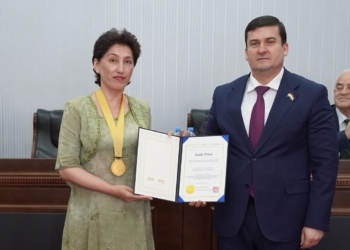 Таджикский учёный Мижгона Шарофова удостоена Gold Prize за исследование эндометриоза
