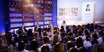 Читаем вместе! Новый телепроект Медиакорпорации Китая знакомит зрителей с литературными трудами Председателя КНР Си Цзиньпина