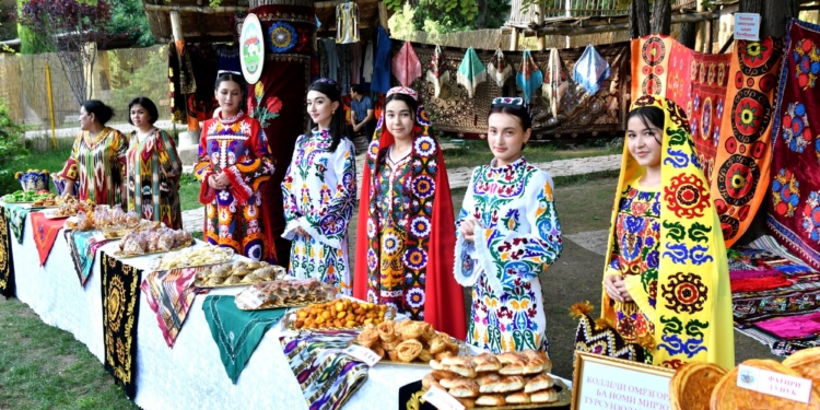 В Душанбе пройдут Дни культуры шести городов и районов