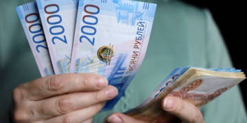 Таджикским мигрантам вернули 2,6 млн сомони зарплаты