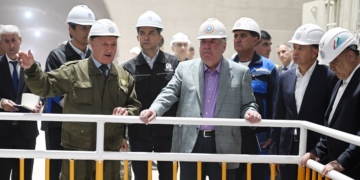 Президент Таджикистана проверил ход работ на ключевых объектах Рогунской ГЭС