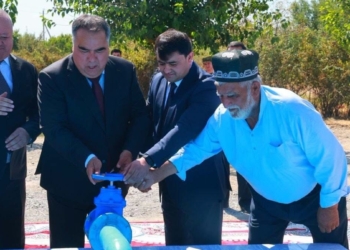 В Зафарабаде новая линия водоснабжения обеспечит водой 400 семей