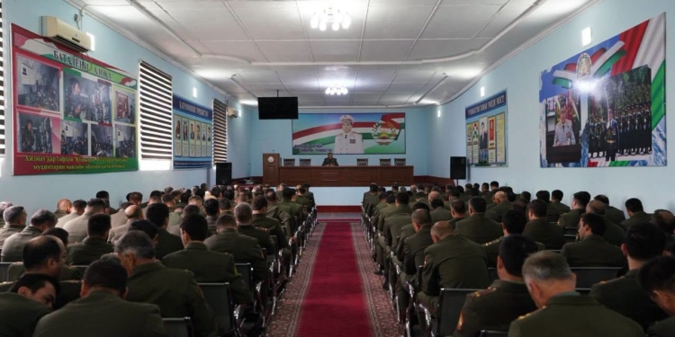 Министр обороны Таджикистана потребовал обеспечить качественное проведение осеннего призыва