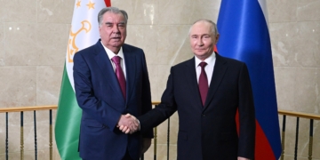 Эмомали Рахмон и Владимир Путин обсудили безопасность, торговлю и энергетику