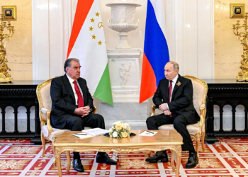 Эмомали Рахмон поздравил Путина с проведением выборов в Госдуму России