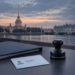В Петербурге мигрантам с патентами запретили работать в торговле и салонах красоты