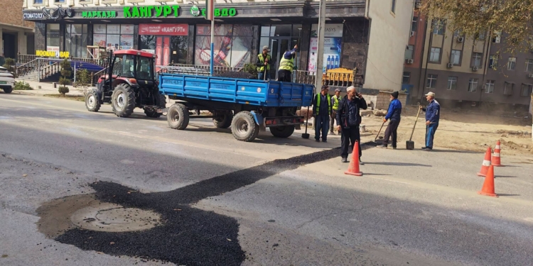 В Бохтаре заасфальтировали 3 593 кв. м дорог и обновили разметку на 20,9 км