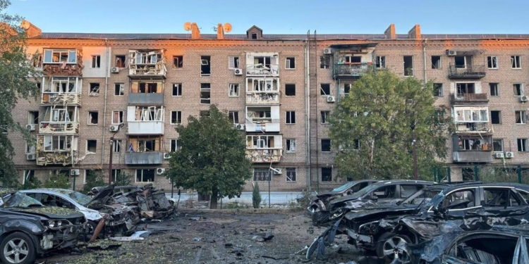 При ударе по Запорожью погиб человек, девять получили ранения
