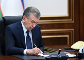 Мирзиёев утвердил новый узбекский алфавит без буквосочетаний